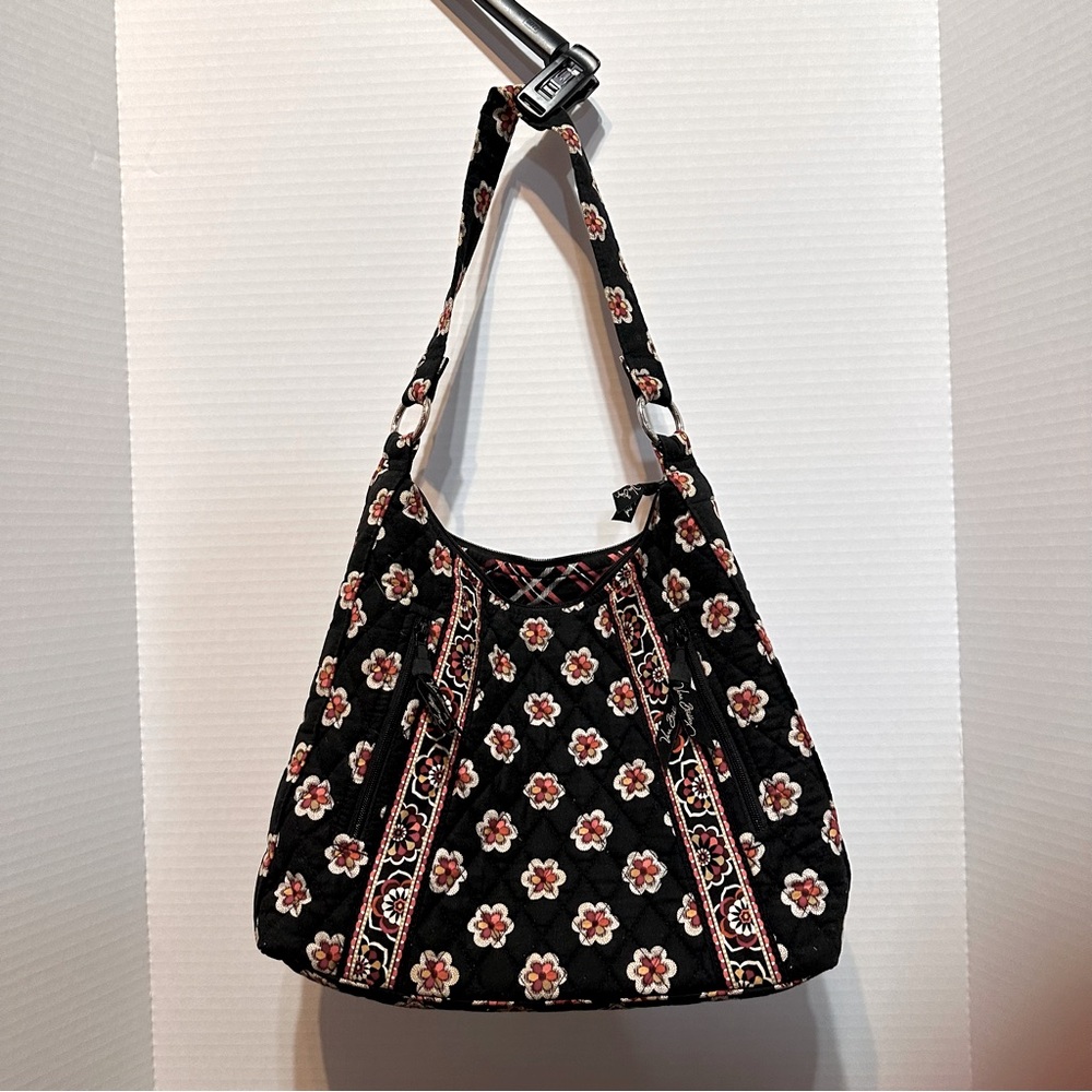 VERA BRADLEY PIROUETTE BLACK FLORAL ZIPPER CLOSURE SHOULDER BAG